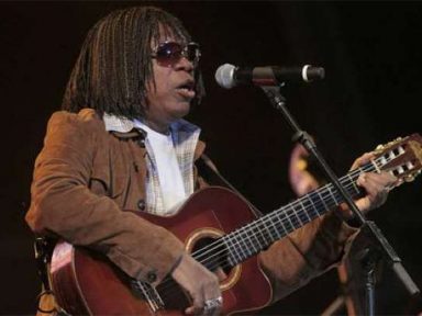 Milton Nascimento repudia uso da música ‘Coração de estudante’ por deputado bolsonarista