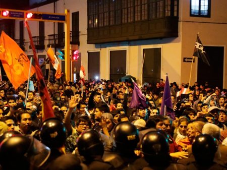 Forças Armadas repelem fascismo fujimorista e apoiam presidente peruano