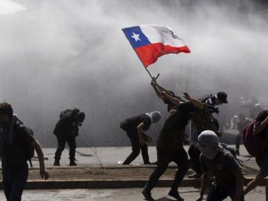Chile: levante popular contra arrocho toma as ruas de Concepción, Valparaíso e Viña del Mar
