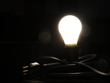 Governo autoriza mais um aumento na conta de luz