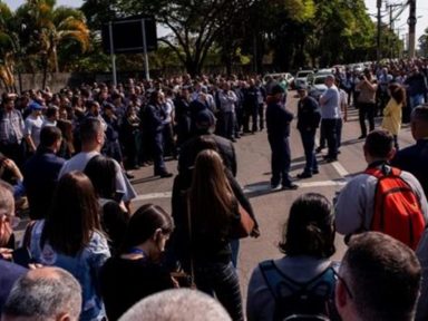 Após entrega à Boeing, Embraer fecha e anuncia férias coletivas