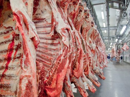 Sem regular exportações,  preço da carne explode