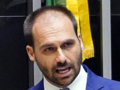 Conselho de Ética abre processos contra Eduardo Bolsonaro