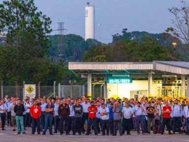 GM abre plano de demissão em São José dos Campos