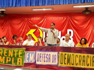 Orlando propõe unir “todos  que têm fé na democracia para derrotar Bolsonaro”