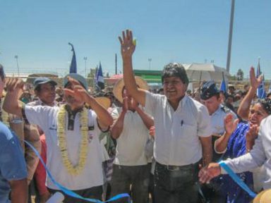 Evo e movimentos sociais convocam bolivianos a derrotarem tentativa de golpe de Estado