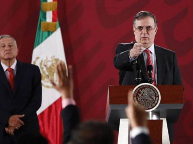 México denuncia golpe na Bolívia e convoca reunião da OEA