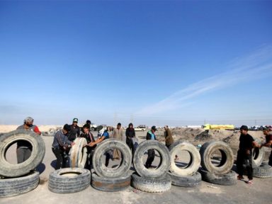 Manifestantes iraquianos bloqueiam porto próximo a Basra