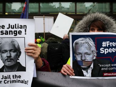 “Assange pode morrer na prisão”, adverte carta de 60 médicos