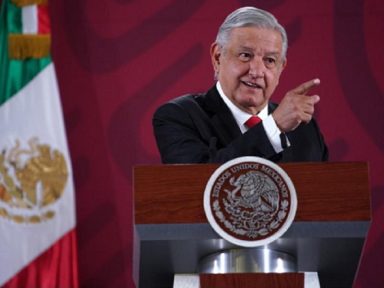 México condena golpistas por expulsão de sua embaixadora em La Paz