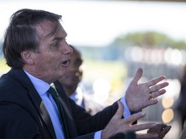 MEC falsifica dados para fechar TV Escola e Bolsonaro diz que o canal “deseduca”