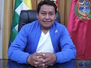 Governador de Oruro: “a Bolívia derrotará o crime e a submissão ao império”