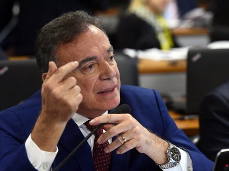 “Podemos nunca esteve perto do bolsonarismo”, afirma Álvaro Dias