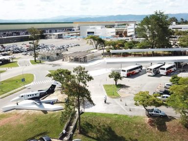 Embraer põe 16 mil funcionários em férias coletivas