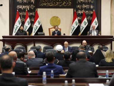 Parlamento do Iraque exige a saída das tropas americanas