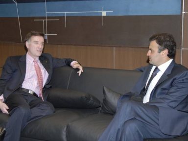 Eike Batista afirma que pagou R$ 20 milhões de propina para Aécio