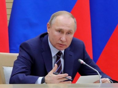 Putin aos russos: “O mais seguro é ficar em casa”