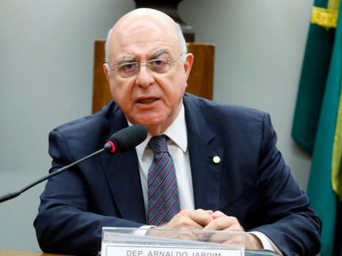 Líder do Cidadania: “Bolsonaro desrespeitou familiares e vítimas do coronavírus”