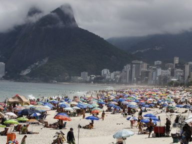 Governo do Rio decide fechar restaurantes e bares para conter coronavírus