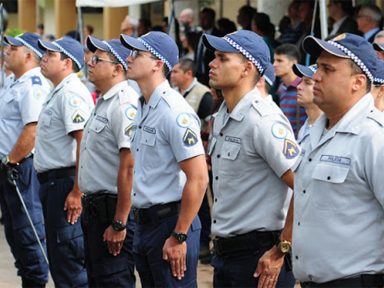 Comissão do Orçamento aprova aumento para policiais do DF