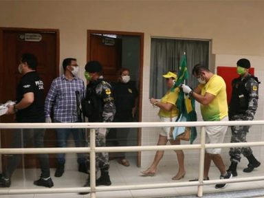 Bolsonaristas são presos durante carreata contra  quarentena em Belém