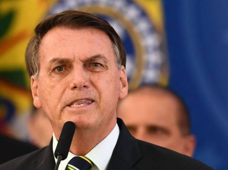 Bolsonaro ataca, mas não consegue explicar denúncias de Moro