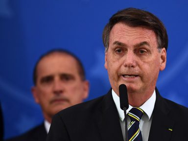 Bolsonaro enrola Guedes