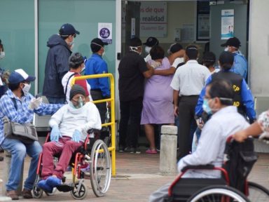 Equador: “Temos de aguardar morte de paciente para usar respirador”, denuncia médico