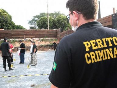 Peritos Criminais condenam interferência de Bolsonaro na PF
