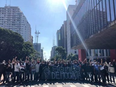 Torcedores do Timão impedem ato de lunáticos pró-Covid e pró-Bolsonaro