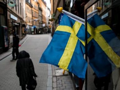 Suécia: 90% dos idosos não são tratados no hospital e morrem nos asilos