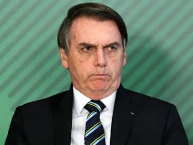 Bolsonaro veta R$ 8,6 bi para combate à Covi
