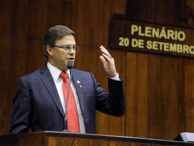 “Não realizar as eleições em 2020 seria ruim para democracia”, diz Juliano Roso