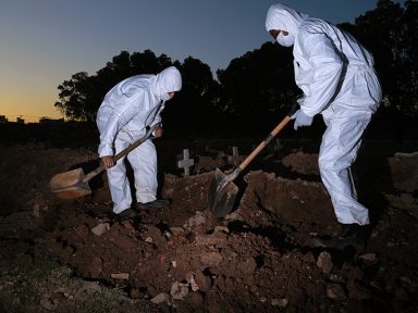 Pelo 3º dia seguido, Brasil bate recorde de mortes por Covid-19; total chega a 34.021