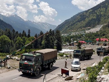 Reunião entre China e Índia aprova desmobilização no pé do Himalaia