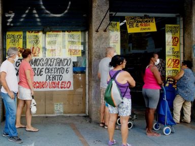 Parlamentares defendem 14º salário emergencial para aposentados em dezembro