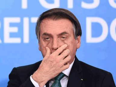 Usando cloroquina, Bolsonaro testa positivo para Covid-19 pela terceira vez em 15 dias