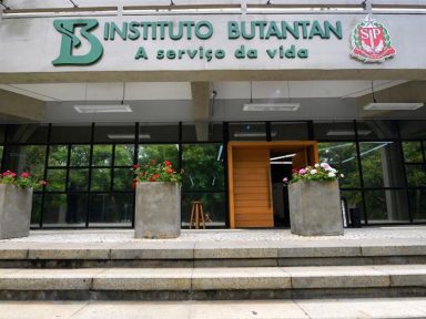 Butantan critica atraso da Anvisa na liberação da importação de insumos da CoronaVac