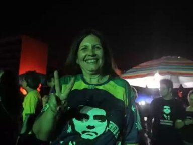 Bolsonaro demite Bia Kicis da vice-liderança do governo