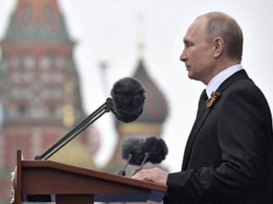 Referendo na Rússia tem 78% a favor de direitos e de permitir reeleição de Putin