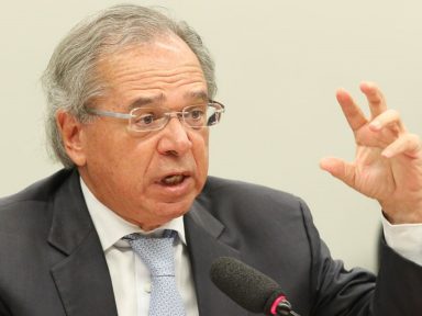 Contrato por hora suprime direitos garantidos na Constituição, afirmam juristas