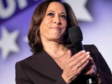 Senadora Kamala Harris será a vice da chapa democrata à Casa Branca