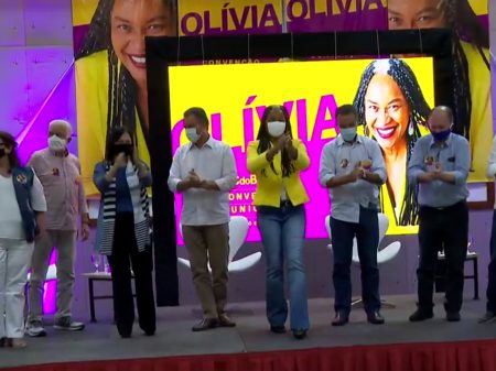Com Rui Costa, João leão e Jaques Wagner, Olívia é oficializada em Salvador
