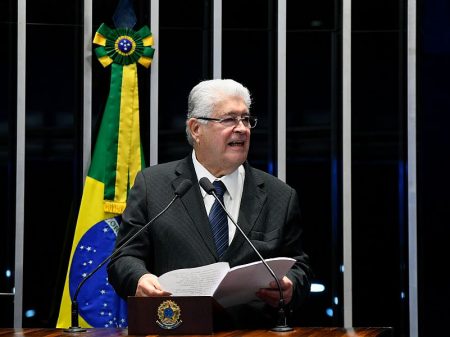 Requião: Apartes ao discurso de Lula
