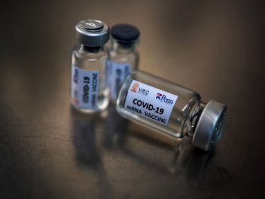 AstraZeneca proíbe Brasil de exportar a vacina e poderá elevar sozinha o seu preço