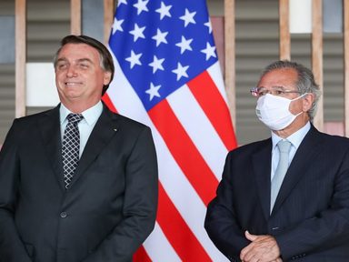Bolsonaro assina “protocolo” de submissão aos EUA