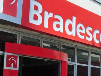 Bradesco fecha 372 agências e demite 853 enquanto lucro sobe 29,9%