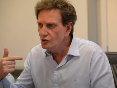 Ministro do TSE suspende inelegibilidade de Crivella por uso da máquina pública na campanha do filho