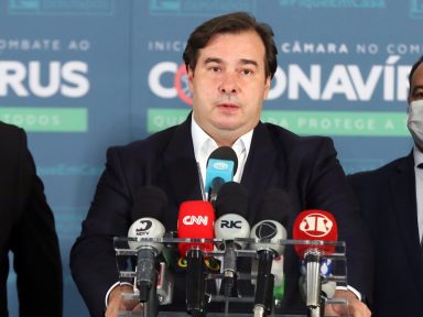 “É o governo que está obstruindo as votações”, acusa Rodrigo Maia