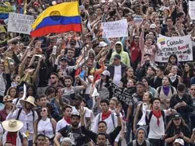 Colômbia tem greve geral contra ataques a leis trabalhistas e Previdência